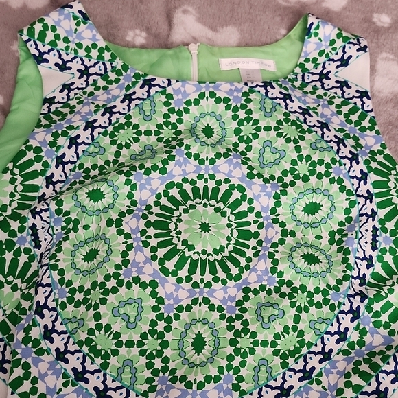 Green and Blue Patterned Sleeveless London Times Size 14 - Picture 3 of 4